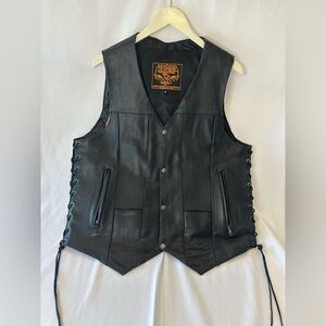 Mens Motorcycle 10 Pocket Utility Riding Soft Leather Blk Vest 2 Gun pockets New